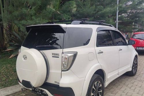 2016 Daihatsu Terios R M/T bekas