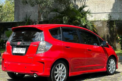 Second hand 2014 Honda Jazz GE8 1.5 E AT 
