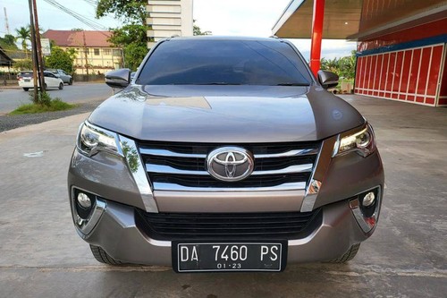 2017 Toyota Fortuner 2.4 VRZ AT 4x4 bekas