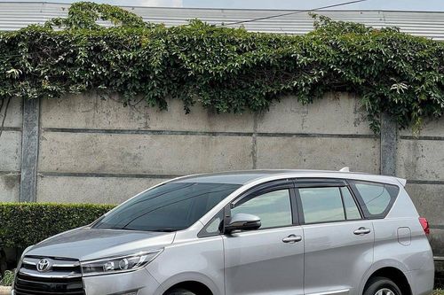 2019 Toyota Kijang Innova REBORN 2.4 V AT DIESEL TRD Bekas