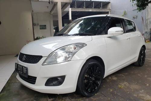 2013 Suzuki Swift GX 1.5L AT Bekas