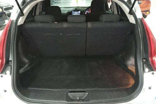 2011 Nissan Juke  RX AT