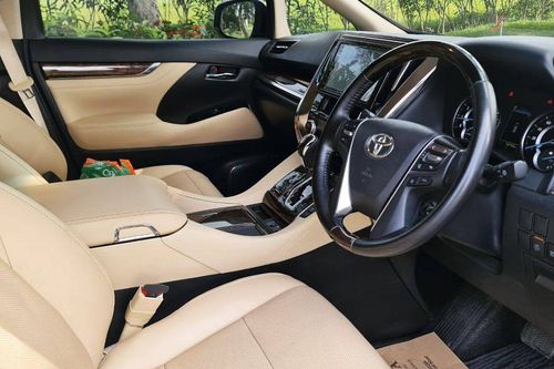 2020 Toyota Alphard 2.5L G CVT