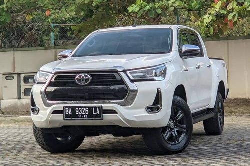 Second Hand 2020 Toyota Hilux 2.4L D-Cab V AT