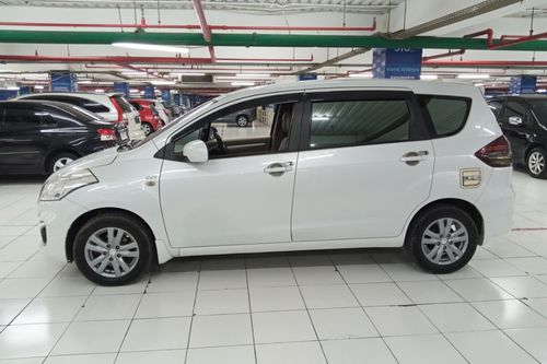 2017 Suzuki Ertiga  GL AT