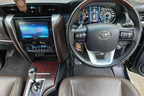 2018 Toyota Fortuner 4X2 G AT DIESEL TRD SPORTIVO