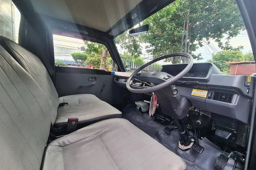 2017 Mitsubishi L300 Pickup Standard
