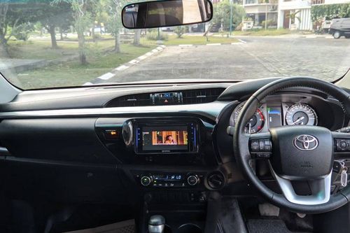 2020 Toyota Hilux 2.4L D-Cab V AT