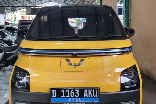 Second Hand 2023 Wuling Air EV Long Range With Charging Pile