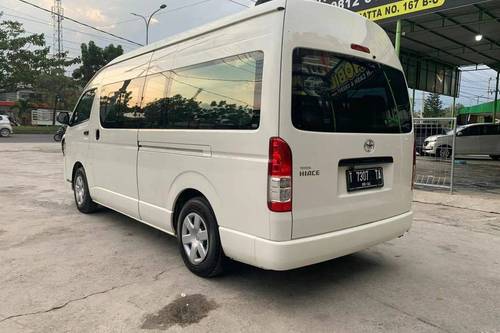 2019 Toyota Hiace Commuter Manual