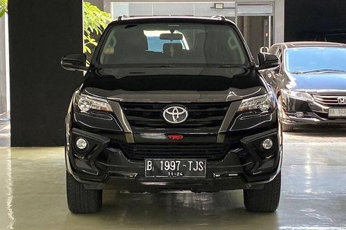 2019 Toyota Fortuner 4X2 2.5L AT TRD Bekas
