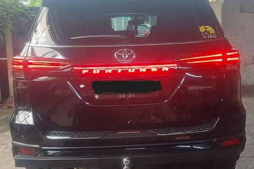 2020 Toyota Fortuner VRZ 4X2 TRD 2.4L AT