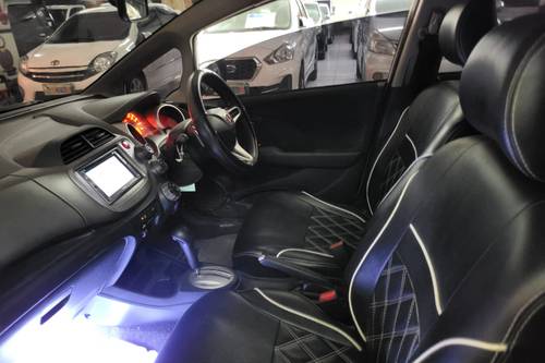 2013 Honda Jazz  1.5L RS AT