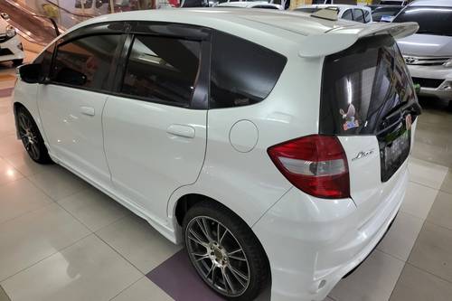 2013 Honda Jazz  1.5L RS AT