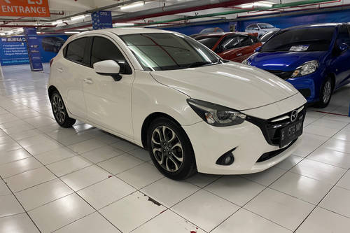 2015 Mazda 2  SKY ACTIV R AT LIMITED