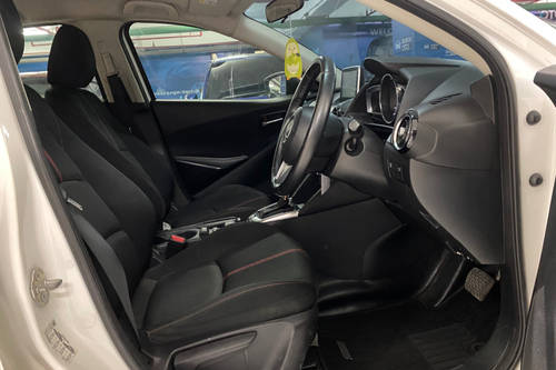 2015 Mazda 2  SKY ACTIV R AT LIMITED