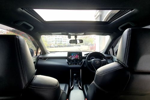 Dijual 2021 Toyota Corolla Cross 1.8L Hybrid bekas