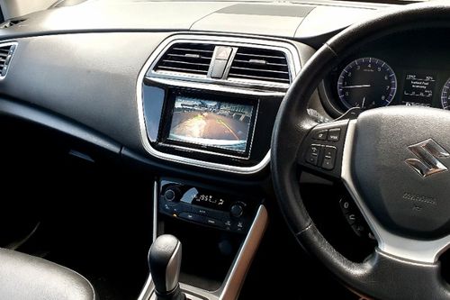 Dijual 2019 Suzuki SX4 S Cross AT bekas