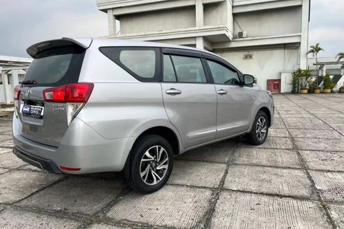 Dijual 2022 Toyota Kijang Innova 2.0 G AT LUX bekas