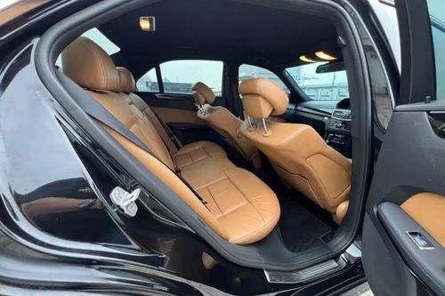 2010 Mercedes Benz E-Class E 250 CGI AVANTGARDE bekas