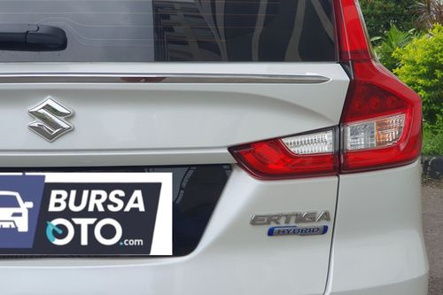 Second hand 2022 Suzuki Ertiga Smart Hybrid SS AT 