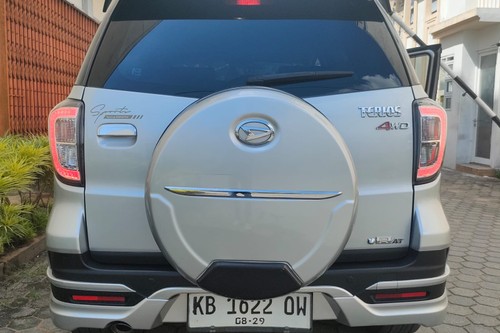 2017 Daihatsu Terios R A/T tua