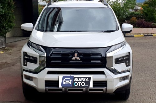 2023 Mitsubishi Xpander Cross Premium CVT bekas