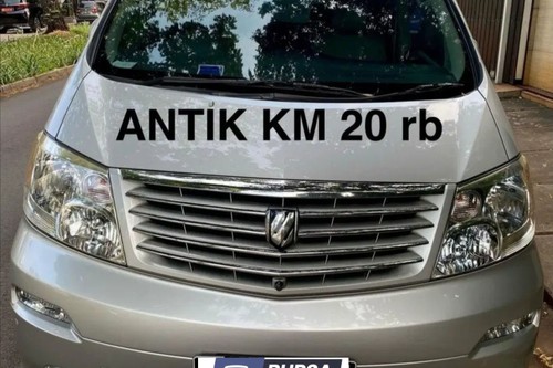 2004 Toyota Alphard  3.0 V AT bekas