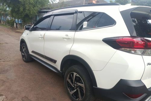 Dijual 2022 Toyota Rush 1.5 S AT GR Sport bekas