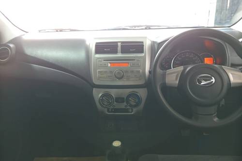 2015 Daihatsu Ayla 1.0 X MT bekas