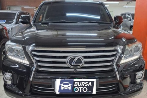 Used 2013 Lexus LX 570 5.7 AT