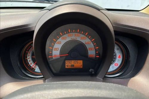 Used 2013 Honda Brio Satya E CVT