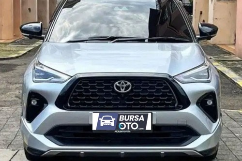 2023 Toyota Yaris Cross 1.5 S HV CVT With GR Parts Aero Package bekas