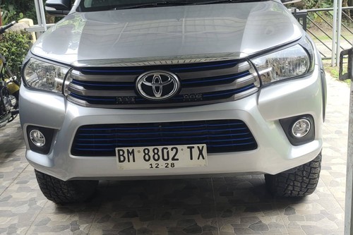 2018 Toyota Hilux 2.4L D-Cab E 4x4 MT bekas