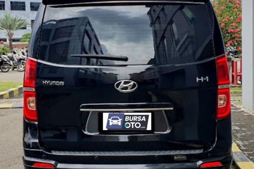 2016 Hyundai H1 2.5L CRDi Royale tua