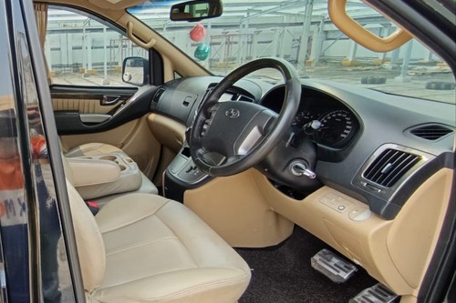 Dijual 2016 Hyundai H1 2.5L CRDi Royale bekas