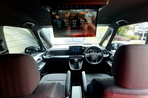 2023 Toyota Voxy 2.0 CVT tua