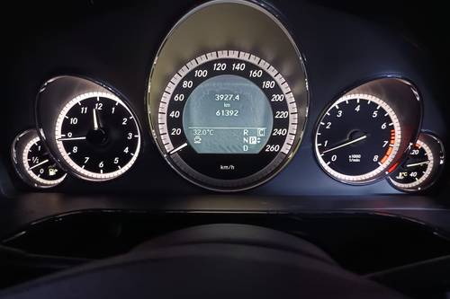 2011 Mercedes Benz E-Class E 300 AMG tua