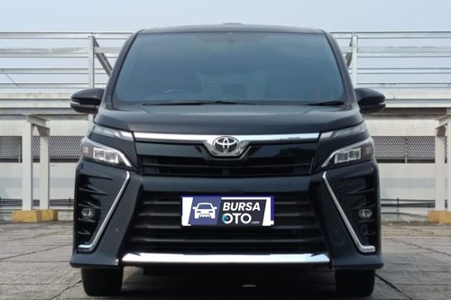 2021 Toyota Voxy 2.0L AT bekas