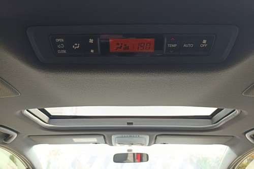 Dijual 2021 Toyota Voxy 2.0L AT bekas