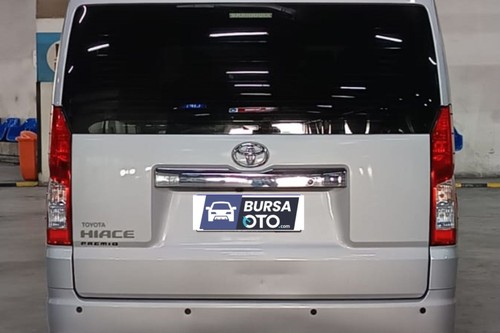 2023 Toyota Hiace Premio tua