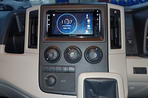 2023 Toyota Hiace Premio tua