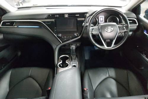 2019 Toyota Camry 2.5 V bekas