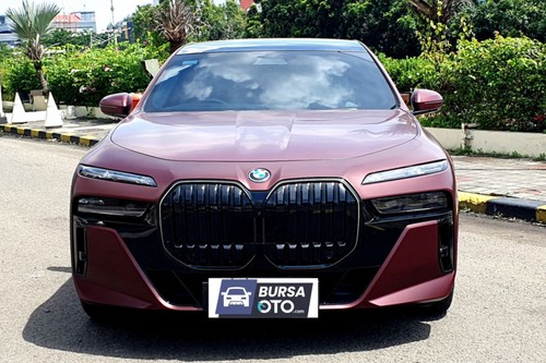 2024 BMW i7 xDrive60 Gran Lusso bekas