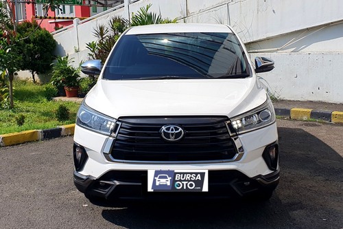 Used 2021 Toyota Venturer 2.4 AT