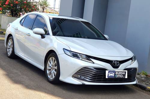 2020 Toyota Camry 2.5 V tua