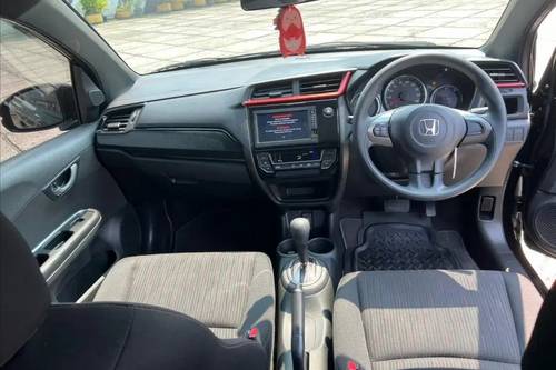 Beli mobil bekas