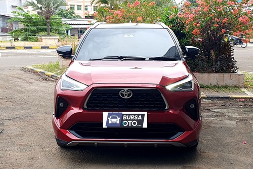 2023 Toyota Yaris Cross 1.5 S HV CVT With GR Parts Aero Package bekas