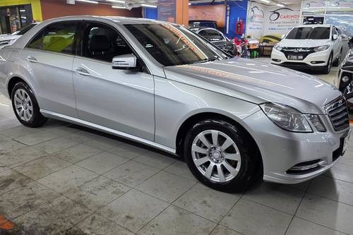 2012 Mercedes Benz E-Class E 200 CGI tua