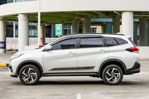 2nd Hand 2023 Toyota Rush 1.5 S AT GR Sport